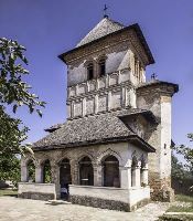 , Strehaia<br /><a href='http://foto.cimec.ro/RAN/i1/9196A972E42E4B9A8B7C28E045808A64.jpg' target=_blank>Priveşte aceeaşi imagine într-o fereastră nouă</a>. Titlu: Biserica Mănăstirii Sfânta Treime din Strehaia. Sursa: Davidescu, Mișu, Monumente medievale din nord-vestul Olteniei, Editura Meridiane, București, 1970, p.28, Strehaia<br /><a href='http://foto.cimec.ro/RAN/i1/E42D09E592AF450BB17D1B7CB3678CD8.jpg' target=_blank>Priveşte aceeaşi imagine într-o fereastră nouă</a>. Titlu: Mănăstirea Sfânta Treime din Strehaia. Sursa: Moștenirea religioasă transfrontalieră - pagină web, Strehaia<br /><a href='http://foto.cimec.ro/RAN/i1/1E6FB62A792347288578743D12C0CB5F.jpg' target=_blank>Priveşte aceeaşi imagine într-o fereastră nouă</a>. Titlu: Mănăstirea Sfânta Treime din Strehaia văzută dinspre est. Sursa: Davidescu, Mișu, Monumente medievale din nord-vestul Olteniei, Editura Meridiane, București, 1970, Strehaia<br /><a href='http://foto.cimec.ro/RAN/i1/7DB3B34E53D24ACFA4D3CC49A3DA7C01.jpg' target=_blank>Priveşte aceeaşi imagine într-o fereastră nouă</a>. Titlu: Planul fortificației Mănăstirii Sfânta Treime din Strehaia. Sursa: Davidescu, Mișu, Monumente medievale din nord-vestul Olteniei, Editura Meridiane, București, 1970, p.28, Strehaia<br /><a href='http://foto.cimec.ro/RAN/i1/A78FFC0C06A64089933268E0B97D3F71.jpg' target=_blank>Priveşte aceeaşi imagine într-o fereastră nouă</a>. Autor: Alexandru Baboș. Titlu: Biserica Mănăstirii Sfânta Treime din Strehaia, Strehaia<br /><a href='http://foto.cimec.ro/RAN/i1/34F943A4F2FC4AAC816D6846649F62BC.jpg' target=_blank>Priveşte aceeaşi imagine într-o fereastră nouă</a>. Autor: Alexandru Baboș. Titlu: Biserica Mănăstirii Sfânta Treime din Strehaia, Strehaia<br /><a href='http://foto.cimec.ro/RAN/i1/B2F5825013284DE9B65A1A741579DF77.jpg' target=_blank>Priveşte aceeaşi imagine într-o fereastră nouă</a>. Autor: Alexandru Baboș. Titlu: Foișor peste zidul de incintă al Mănăstirii Sfânta Treime din Strehaia, Strehaia<br /><a href='http://foto.cimec.ro/RAN/i1/76E506229B7049FEB04A37C37BBA343E.jpg' target=_blank>Priveşte aceeaşi imagine într-o fereastră nouă</a>. Autor: Alexandru Baboș. Titlu: Palatul Domnesc și Biserica Mănăstirii Sfânta Treime din Strehaia, Strehaia<br /><a href='http://foto.cimec.ro/RAN/i1/E8BBA1940DA6490EAF8B2780E206274F.jpg' target=_blank>Priveşte aceeaşi imagine într-o fereastră nouă</a>. Autor: Alexandru Baboș. Titlu: Turnul-clopotniță al Mănăstirii Sfânta Treime din Strehaia, Strehaia<br /><a href='http://foto.cimec.ro/RAN/i1/F9E676D053AB4796A512F17276C8BDE9.jpg' target=_blank>Priveşte aceeaşi imagine într-o fereastră nouă</a>. Autor: Alexandru Baboș. Titlu: Vedere cu pridvorul și turla bisericii Mănăstirii Sfânta Treime din Strehaia