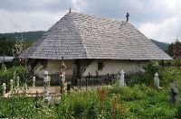 , Cloşani<br /><a href='http://foto.cimec.ro/RAN/i1/54EA66E6D6734C6F8D6FE2266D51613B.jpg' target=_blank>Priveşte aceeaşi imagine într-o fereastră nouă</a>. Autor: Mircea Rareș Țetcu. Titlu: Biserica de lemn cu hramul „Înălţarea Domnului” de la Cloşani, Cloşani<br /><a href='http://foto.cimec.ro/RAN/i1/4F59F529B2A344B0999F993155B5040D.jpg' target=_blank>Priveşte aceeaşi imagine într-o fereastră nouă</a>. Autor: Mircea Rareș Țetcu. Titlu: Biserica de lemn cu hramul „Înălţarea Domnului” de la Cloşani, Cloşani<br /><a href='http://foto.cimec.ro/RAN/i1/72FB0BA95FFA40A5881D3EC861630C31.jpg' target=_blank>Priveşte aceeaşi imagine într-o fereastră nouă</a>. Autor: Mircea Rareș Țetcu. Titlu: Biserica de lemn cu hramul „Înălţarea Domnului” de la Cloşani