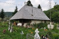 , Cloşani<br /><a href='http://foto.cimec.ro/RAN/i1/54EA66E6D6734C6F8D6FE2266D51613B.jpg' target=_blank>Priveşte aceeaşi imagine într-o fereastră nouă</a>. Autor: Mircea Rareș Țetcu. Titlu: Biserica de lemn cu hramul „Înălţarea Domnului” de la Cloşani, Cloşani<br /><a href='http://foto.cimec.ro/RAN/i1/4F59F529B2A344B0999F993155B5040D.jpg' target=_blank>Priveşte aceeaşi imagine într-o fereastră nouă</a>. Autor: Mircea Rareș Țetcu. Titlu: Biserica de lemn cu hramul „Înălţarea Domnului” de la Cloşani