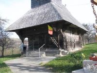 , Ulciug<br /><a href='http://foto.cimec.ro/RAN/i2/BDCB14BFDA7B49A99017111C813EFC5C.jpg' target=_blank>Priveşte aceeaşi imagine într-o fereastră nouă</a>. Titlu: Biserica de lemn din Ulciug. Sursa: Pug orașul Cehu Silvaniei, jud. Sălaj, Memoriu General, 2010, p. 37, Ulciug<br /><a href='http://foto.cimec.ro/RAN/i2/390A34E2A5044E64BAEEFC723B7757D1.jpg' target=_blank>Priveşte aceeaşi imagine într-o fereastră nouă</a>. Titlu: Biserica de lemn din Ulciug - pridvorul pe fațada vestică. Sursa: Pug orașul Cehu Silvaniei, jud. Sălaj, Memoriu General, 2010, p. 37
