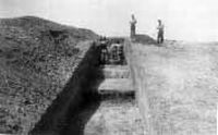 Chronicle of the Archaeological Excavations in Romania, 2000 Campaign. Report no. 231, Zidurile, Măgura lui Păun Ciobanul<br /><a href='http://foto.cimec.ro/cronica/2000/231/fig-3-2.jpg' target=_blank>Display the same picture in a new window</a>