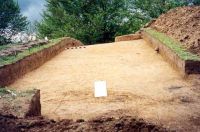 Chronicle of the Archaeological Excavations in Romania, 2001 Campaign. Report no. 181, Roşia Montană, Hop.<br /> Sector Imagini-detaliu-necropola.<br /><a href='http://foto.cimec.ro/cronica/2001/181/Imagini-detaliu-necropola/001.JPG' target=_blank>Display the same picture in a new window</a>