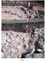 Chronicle of the Archaeological Excavations in Romania, 2001 Campaign. Report no. 187, Roşia Montană, Islaz<br /><a href='http://foto.cimec.ro/cronica/2001/187/habad-locul-biserici-mnir-5.jpg' target=_blank>Display the same picture in a new window</a>