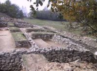 Cronica Cercetărilor Arheologice din România, Campania 2001. Raportul nr. 189, Roşia Montană, centrul istoric-Masivul Coş<br /><a href='http://foto.cimec.ro/cronica/2001/189/taul-tapului-mnir-20.jpg' target=_blank>Priveşte aceeaşi imagine într-o fereastră nouă</a>