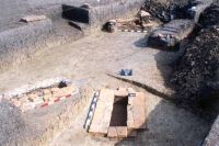 Chronicle of the Archaeological Excavations in Romania, 2002 Campaign. Report no. 11, Alba Iulia, Apulum II - Profi<br /><a href='http://foto.cimec.ro/cronica/2002/011/1.jpg' target=_blank>Display the same picture in a new window</a>