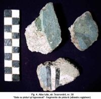 Chronicle of the Archaeological Excavations in Romania, 2003 Campaign. Report no. 8, Alba Iulia, Apulum II (Canabae-le castrului roman)<br /><a href='http://foto.cimec.ro/cronica/2003/008/ab-str-incoronarii-4.jpg' target=_blank>Display the same picture in a new window</a>