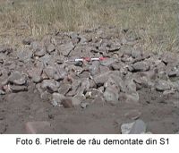 Chronicle of the Archaeological Excavations in Romania, 2003 Campaign. Report no. 67, Desa, Castraviţa<br /><a href='http://foto.cimec.ro/cronica/2003/067/Desa-Castravita-6.jpg' target=_blank>Display the same picture in a new window</a>