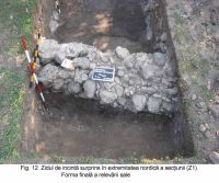 Chronicle of the Archaeological Excavations in Romania, 2003 Campaign. Report no. 172, Sântimbru, Biserica Reformată<br /><a href='http://foto.cimec.ro/cronica/2003/172/santimbru-biserica-reformata-12.JPG' target=_blank>Display the same picture in a new window</a>
