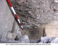 Chronicle of the Archaeological Excavations in Romania, 2003 Campaign. Report no. 172, Sântimbru, Biserica Reformată<br /><a href='http://foto.cimec.ro/cronica/2003/172/santimbru-biserica-reformata-13.JPG' target=_blank>Display the same picture in a new window</a>