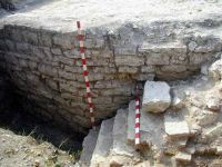 Chronicle of the Archaeological Excavations in Romania, 2003 Campaign. Report no. 178, Slava Rusă, Cetatea Fetei (Ibida, Kizil Hisar).<br /> Sector Ibida-planse-jpeg.<br /><a href='http://foto.cimec.ro/cronica/2003/178/slava-rusa-ibida-svii-pod-incinta-2.JPG' target=_blank>Display the same picture in a new window</a>