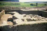 Cronica Cercetărilor Arheologice din România, Campania 2004. Raportul nr. 99, Frumuşeni, Mănăstirea Bizere (Fântâna Turcului)<br /><a href='http://foto.cimec.ro/cronica/2004/099/rsz-0.jpg' target=_blank>Priveşte aceeaşi imagine într-o fereastră nouă</a>