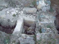 Chronicle of the Archaeological Excavations in Romania, 2004 Campaign. Report no. 124, Istria, Cetate.<br /> Sector 06-poze-Sector-sud.<br /><a href='http://foto.cimec.ro/cronica/2004/124/rsz-24.jpg' target=_blank>Display the same picture in a new window</a>