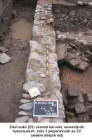 Chronicle of the Archaeological Excavations in Romania, 2005 Campaign. Report no. 20, Alba Iulia, str. Decebal, nr. 25<br /><a href='http://foto.cimec.ro/cronica/2005/020/rsz-2.jpg' target=_blank>Display the same picture in a new window</a>