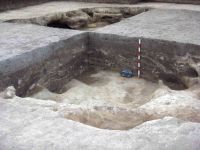 Cronica Cercetărilor Arheologice din România, Campania 2005. Raportul nr. 26, Alba Iulia, Întreprinderea Monolit (La Recea/ Dealul Furcilor)<br /><a href='http://foto.cimec.ro/cronica/2005/026/rsz-4.jpg' target=_blank>Priveşte aceeaşi imagine într-o fereastră nouă</a>