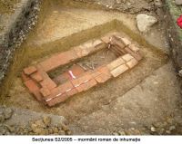 Chronicle of the Archaeological Excavations in Romania, 2005 Campaign. Report no. 61, Ciocadia, Codrişoare (Drumul morii)<br /><a href='http://foto.cimec.ro/cronica/2005/061/rsz-1.jpg' target=_blank>Display the same picture in a new window</a>