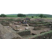 Chronicle of the Archaeological Excavations in Romania, 2005 Campaign. Report no. 78, Frumuşeni, Mănăstirea Bizere (Fântâna Turcului)<br /><a href='http://foto.cimec.ro/cronica/2005/078/rsz-1.jpg' target=_blank>Display the same picture in a new window</a>