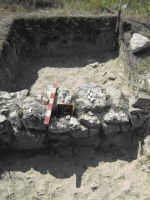 Chronicle of the Archaeological Excavations in Romania, 2006 Campaign. Report no. 2, Adamclisi, Cetate.<br /> Sector tumul.<br /><a href='http://foto.cimec.ro/cronica/2006/002/rsz-0.jpg' target=_blank>Display the same picture in a new window</a>