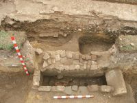 Cronica Cercetărilor Arheologice din România, Campania 2006. Raportul nr. 81, Frumuşeni, Mănăstirea Bizere (Fântâna Turcului)<br /><a href='http://foto.cimec.ro/cronica/2006/081/rsz-1.jpg' target=_blank>Priveşte aceeaşi imagine într-o fereastră nouă</a>