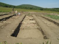 Chronicle of the Archaeological Excavations in Romania, 2007 Campaign. Report no. 161, Slava Rusă, Cetatea fetei<br /><a href='http://foto.cimec.ro/cronica/2007/161-SLAVA-RUSA-TL-Ibida-2/picture-092.jpg' target=_blank>Display the same picture in a new window</a>