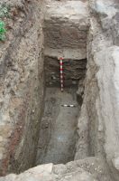 Chronicle of the Archaeological Excavations in Romania, 2007 Campaign. Report no. 177, Tauţ, Cetatea Turcească<br /><a href='http://foto.cimec.ro/cronica/2007/177-TAUT-AR-Cetate-2/sud-de-cor.JPG' target=_blank>Display the same picture in a new window</a>