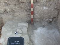 Chronicle of the Archaeological Excavations in Romania, 2008 Campaign. Report no. 2, Adamclisi, Cetate.<br /> Sector sectorA.<br /><a href='http://foto.cimec.ro/cronica/2008/002/sectorA/fig-19-sxxiip-detaliu-negativ-zid.jpg' target=_blank>Display the same picture in a new window</a>. Title: sectorA
