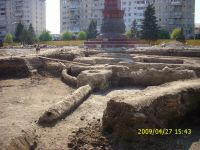 Cronica Cercetărilor Arheologice din România, Campania 2009. Raportul nr. 121, Focşani, Grădina Publică<br /><a href='http://foto.cimec.ro/cronica/2009/preventive/121/FOCSANI-VN-Piata-Unirii14.JPG' target=_blank>Priveşte aceeaşi imagine într-o fereastră nouă</a>