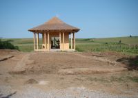 Chronicle of the Archaeological Excavations in Romania, 2011 Campaign. Report no. 104, Bursucani, Schitul Zimbru<br /><a href='http://foto.cimec.ro/cronica/2011/104/1-2-schit-zimbru.jpg' target=_blank>Display the same picture in a new window</a>