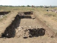 Chronicle of the Archaeological Excavations in Romania, 2012 Campaign. Report no. 1, Adamclisi, Cetate.<br /> Sector sector-A-strazi\Planse-TT-Sector-A-strazi-2012-Inescu-Severus.<br /><a href='http://foto.cimec.ro/cronica/2012/001-ADAMCLISI-CT-TROPAEUM-TRAIANI/sector-A-strazi/Planse-TT-Sector-A-strazi-2012-Inescu-Severus/fig-5.JPG' target=_blank>Display the same picture in a new window</a>. Title: sector-A-strazi\Planse-TT-Sector-A-strazi-2012-Inescu-Severus