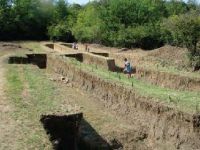 Chronicle of the Archaeological Excavations in Romania, 2013 Campaign. Report no. 19, Vadu Săpat, Puţul Tătarului (Budureasca 4 Nord)<br /><a href='http://foto.cimec.ro/cronica/2013/019-budureasca/fig-2-2.jpg' target=_blank>Display the same picture in a new window</a>