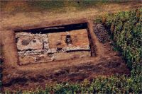 Chronicle of the Archaeological Excavations in Romania, 2013 Campaign. Report no. 23, Călugăreni, Palat (Palota; Palota melleke; Casa Strajei)<br /><a href='http://foto.cimec.ro/cronica/2013/023-calugareni/fig-1.jpg' target=_blank>Display the same picture in a new window</a>