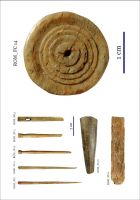 Chronicle of the Archaeological Excavations in Romania, 2013 Campaign. Report no. 29, Reşca, Industria materiilor dure animale.<br /> Sector 029-5160-industria-materiilor-dure-animale.<br /><a href='http://foto.cimec.ro/cronica/2013/029-resca/029-5160-industria-materiilor-dure-animale/pl.jpg' target=_blank>Display the same picture in a new window</a>