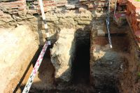 Chronicle of the Archaeological Excavations in Romania, 2016 Campaign. Report no. 78, Târgovişte, Curtea Domnească din Calea Domnească<br /><a href='http://foto.cimec.ro/cronica/2016/078-Targoviste-DB-Punct-Curtea-Domneasca-Turnul-Chindiei-Biserica-Paraclis/fig-9-2.jpg' target=_blank>Display the same picture in a new window</a>