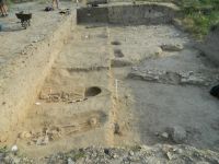 Chronicle of the Archaeological Excavations in Romania, 2017 Campaign. Report no. 69, Capidava, Sectorul X extramuros - terasa B.<br /> Sector 3-Sector-X.<br /><a href='http://foto.cimec.ro/cronica/2017/01-Cercetari-sistematice/069-Topalu-Capidava-jud-Constanta/-3-Sector-X/3-sectiunile-s-iii-v-vi-cu-detaliu-asupra-mormintelor-m-31-si-m-32.JPG' target=_blank>Display the same picture in a new window</a>. Title: 3-Sector-X