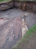 Chronicle of the Archaeological Excavations in Romania, 2020 Campaign. Report no. 4, Alba Iulia, Sediul guvernatorului consular (Mithraeum III)<br /><a href='http://foto.cimec.ro/cronica/2020/01-Sistematice/004-alba-iulia/pl-v-2.jpg' target=_blank>Display the same picture in a new window</a>