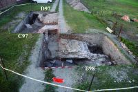 Cronica Cercetărilor Arheologice din România, Campania 2020. Raportul nr. 22, Igriş<br /><a href='http://foto.cimec.ro/cronica/2020/01-Sistematice/022-igris/fig-2-sectiunile-b98-c97-d97-vedere-dinspre-nord.JPG' target=_blank>Priveşte aceeaşi imagine într-o fereastră nouă</a>